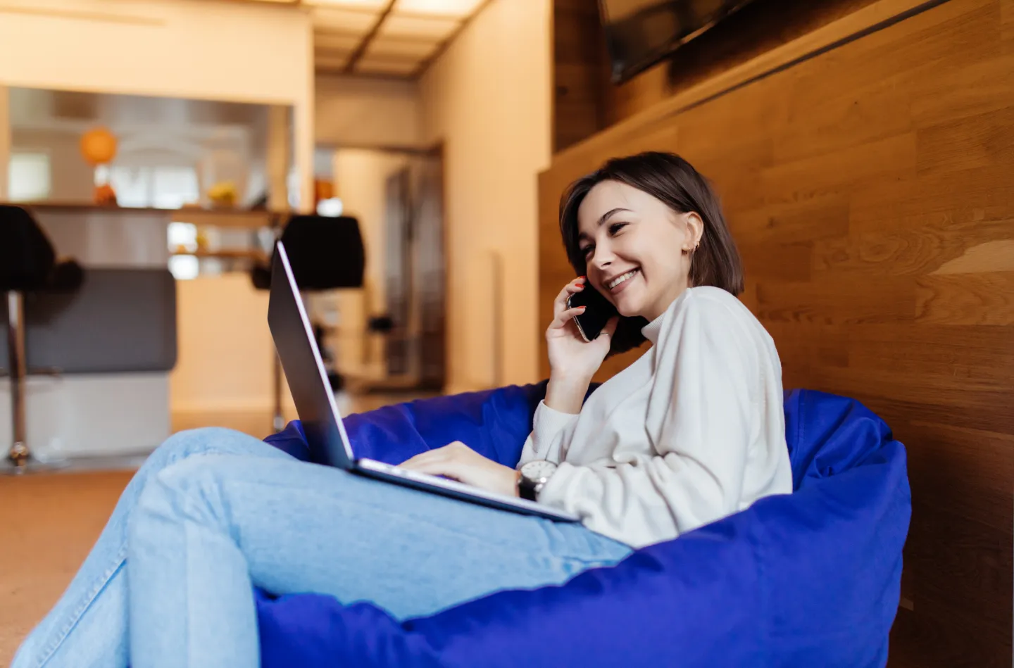 High-speed fiber internet to work from home